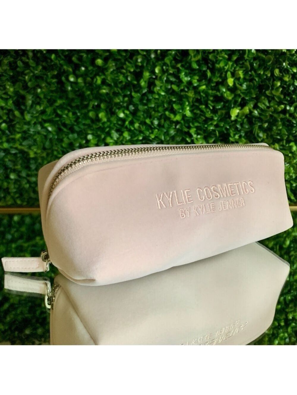 KYLIE Cosmetics Velvet Pouch Makeup Cosmetic Bag | NEW | Ballet Pink - Picture 3 of 6